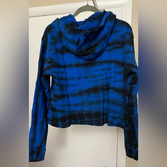 NWT Oli & Viv Corey Tie Dye Quarter Zip Crop Hoodie Electric Blue Black Small - Picture 4 of 9